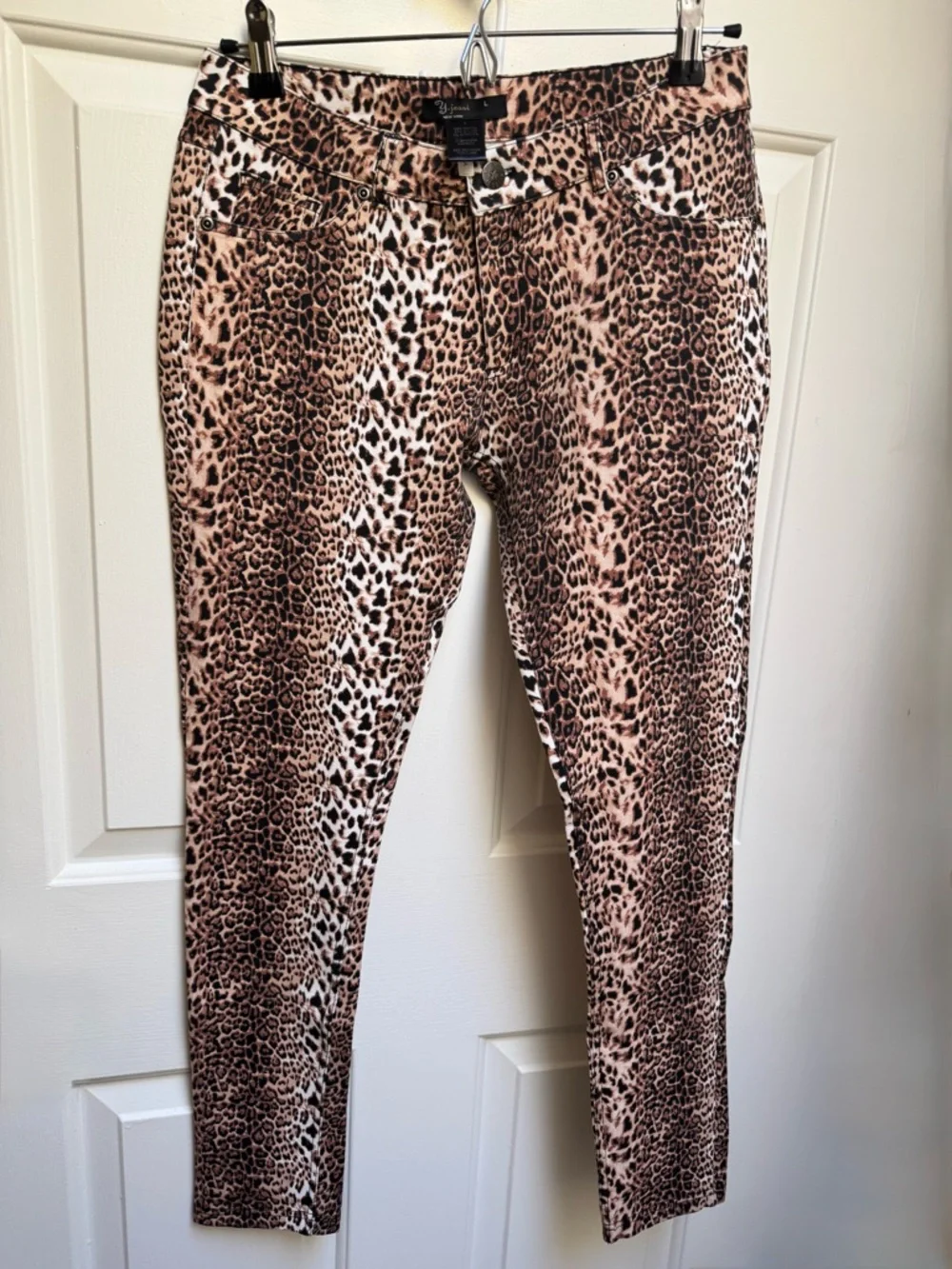 Y Jessi New York Leopard Animal Print Tan Black White Pant Legging size jr Large